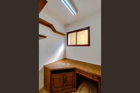 Apartamento à venda com 289m², 4 quartos e 4 vagasQuarto de Serviço 2