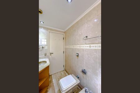 Apartamento à venda com 289m², 4 quartos e 4 vagasBanheiro da Suíte 2