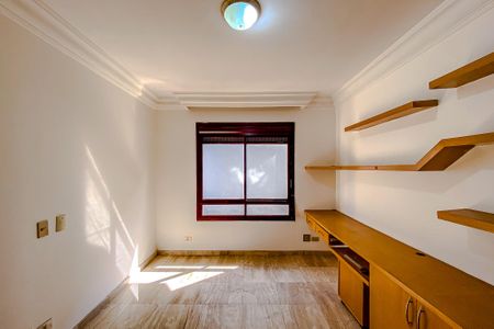 Apartamento à venda com 289m², 4 quartos e 4 vagasQuarto 2 - Suíte