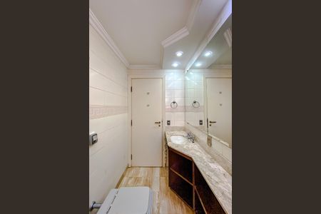 Apartamento à venda com 289m², 4 quartos e 4 vagasBanheiro da Suíte 3