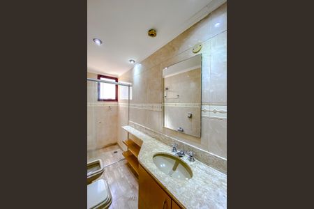 Apartamento à venda com 289m², 4 quartos e 4 vagasBanheiro da Suíte 2