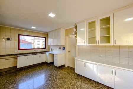 Apartamento à venda com 289m², 4 quartos e 4 vagasCozinha