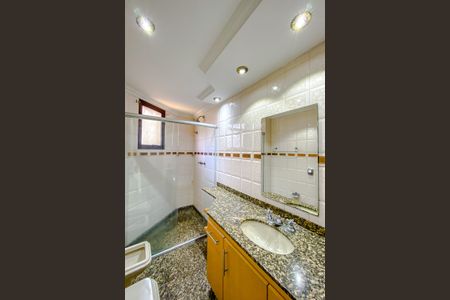 Apartamento à venda com 289m², 4 quartos e 4 vagasBanheiro da Suíte 1