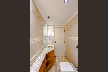 Apartamento à venda com 289m², 4 quartos e 4 vagasBanheiro da Suíte 2