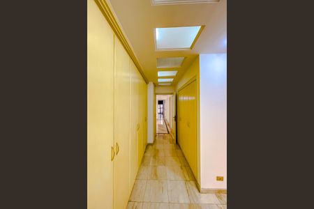 Apartamento à venda com 289m², 4 quartos e 4 vagasQuarto 4 - Suíte