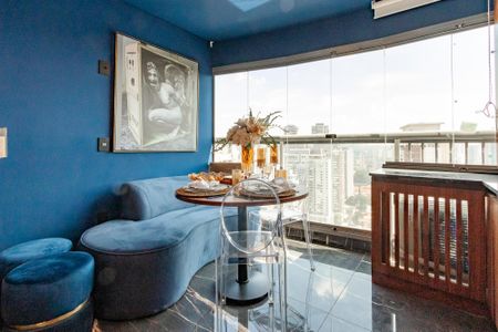 Studio à venda com 32m², 1 quarto e 1 vaga Studio à venda com 32m², 1 quarto e 1 vagaVaranda