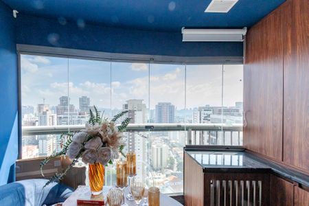 Studio à venda com 32m², 1 quarto e 1 vaga Studio à venda com 32m², 1 quarto e 1 vagaVaranda