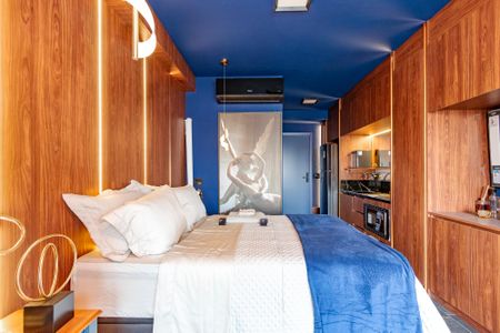 Studio à venda com 32m², 1 quarto e 1 vaga Studio à venda com 32m², 1 quarto e 1 vagaStudio