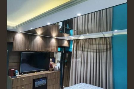 Apartamento à venda com 3 quartos, 240m² em Vila Santo Estefano, São Paulo