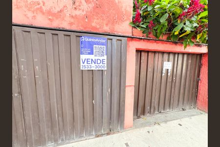 Casa à venda com 360m², 4 quartos e 3 vagasFachada