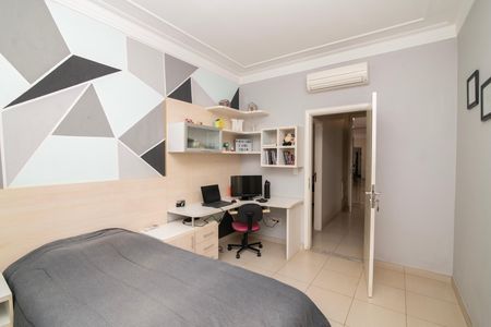 Casa de condomínio para alugar com 500m², 5 quartos e 6 vagasQuarto 2 Suite