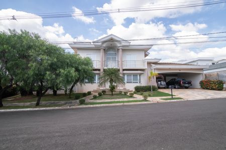 Casa de condomínio para alugar com 500m², 5 quartos e 6 vagasFachada