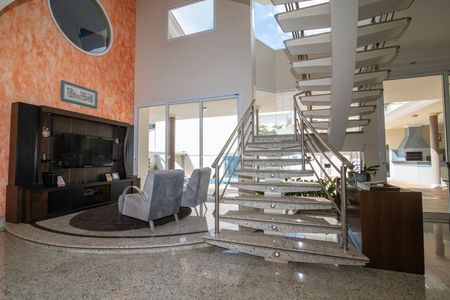 Casa de condomínio para alugar com 500m², 5 quartos e 6 vagasSala