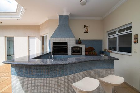 Casa de condomínio para alugar com 500m², 5 quartos e 6 vagasChurrasqueira