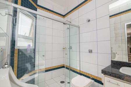 Casa de condomínio para alugar com 500m², 5 quartos e 6 vagasBanheiro da Area Externa