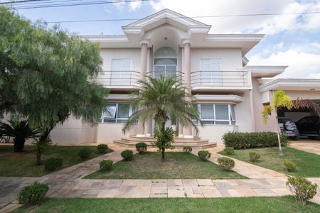 Casa de condomínio para alugar com 500m², 5 quartos e 6 vagasFachada