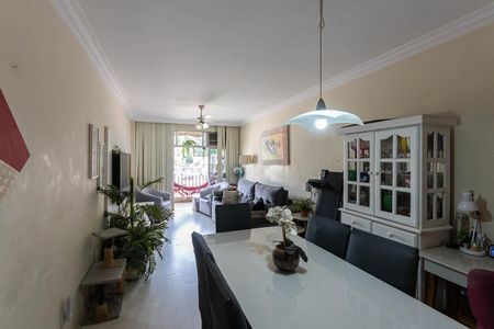 Apartamento à venda com 90m², 2 quartos e 1 vagaSala