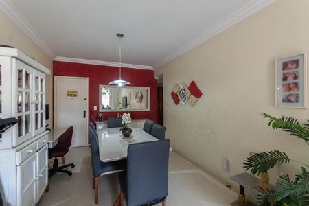 Apartamento à venda com 90m², 2 quartos e 1 vagaSala