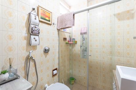 Apartamento à venda com 90m², 2 quartos e 1 vagaBanheiro Suíte