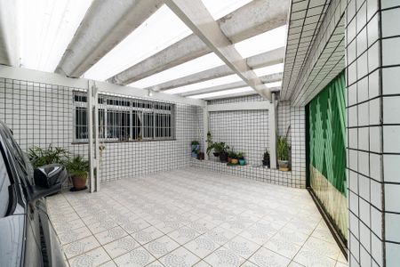 Casa à venda com 110m², 2 quartos e 3 vagas Casa à venda com 110m², 2 quartos e 3 vagasGaragem