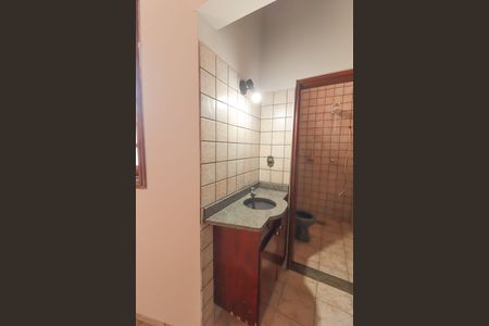 Casa para alugar com 130m², 3 quartos e 2 vagas Casa para alugar com 130m², 3 quartos e 2 vagasBanheiro