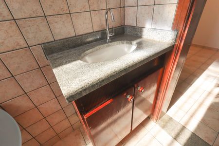 Casa para alugar com 130m², 3 quartos e 2 vagas Casa para alugar com 130m², 3 quartos e 2 vagasBanheiro