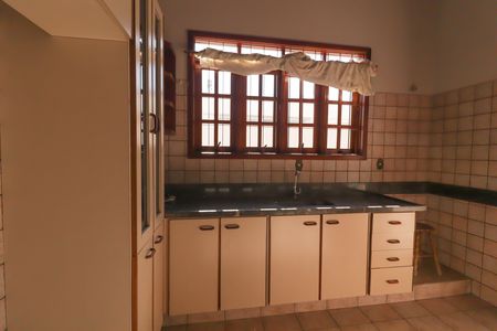 Casa para alugar com 130m², 3 quartos e 2 vagas Casa para alugar com 130m², 3 quartos e 2 vagasCozinha
