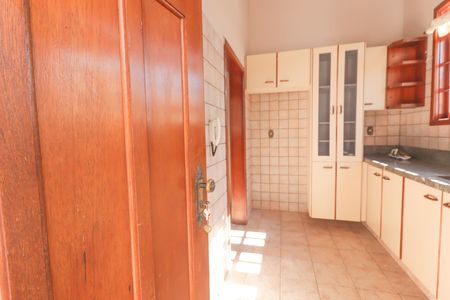 Casa para alugar com 130m², 3 quartos e 2 vagas Casa para alugar com 130m², 3 quartos e 2 vagasCozinha
