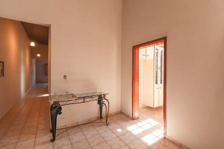 Casa para alugar com 130m², 3 quartos e 2 vagas Casa para alugar com 130m², 3 quartos e 2 vagasCozinha