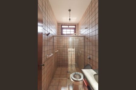 Casa para alugar com 130m², 3 quartos e 2 vagas Casa para alugar com 130m², 3 quartos e 2 vagasBanheiro