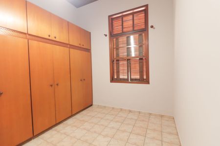 Casa para alugar com 130m², 3 quartos e 2 vagas Casa para alugar com 130m², 3 quartos e 2 vagasQuarto