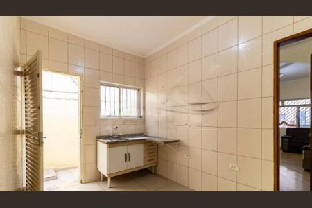 Casa à venda com 240m², 3 quartos e 2 vagas