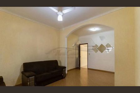 Casa à venda com 240m², 3 quartos e 2 vagas