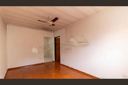 Casa à venda com 3 quartos, 240m² em Jardim Patente Novo, São Paulo