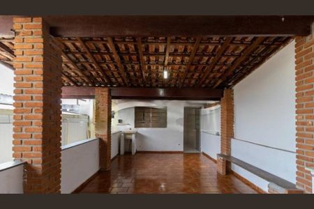 Casa à venda com 240m², 3 quartos e 2 vagas