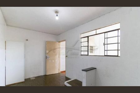 Casa à venda com 240m², 3 quartos e 2 vagas
