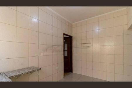 Casa à venda com 240m², 3 quartos e 2 vagas