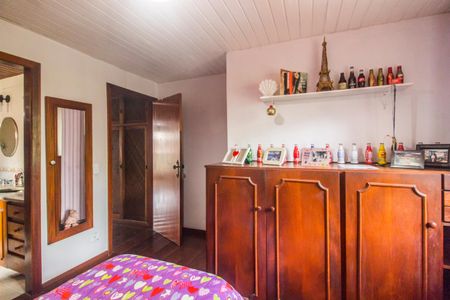 Casa de condomínio à venda com 220m², 3 quartos e 3 vagasQuarto 1