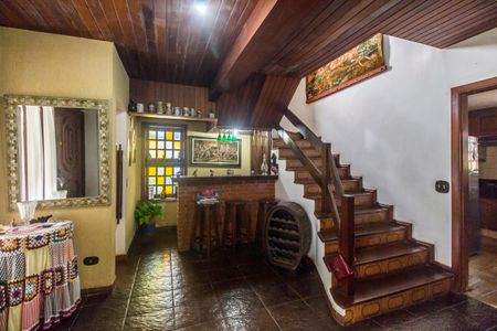 Casa de condomínio à venda com 220m², 3 quartos e 3 vagasSala