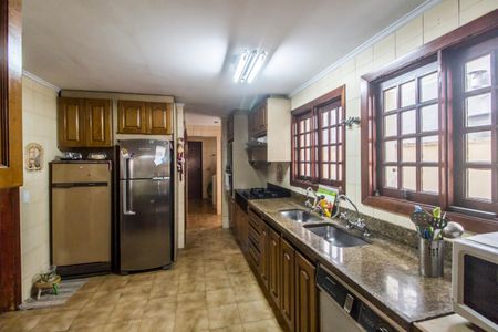 Casa de condomínio à venda com 220m², 3 quartos e 3 vagasCozinha