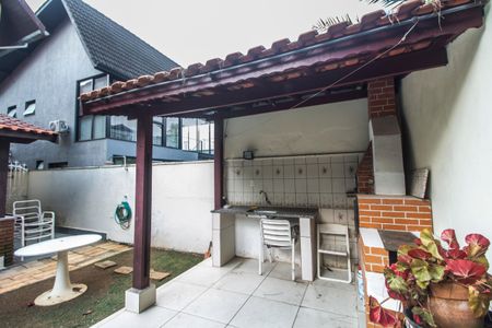 Casa de condomínio à venda com 220m², 3 quartos e 3 vagasÁrea comum