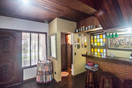 Casa de condomínio à venda com 220m², 3 quartos e 3 vagasSala