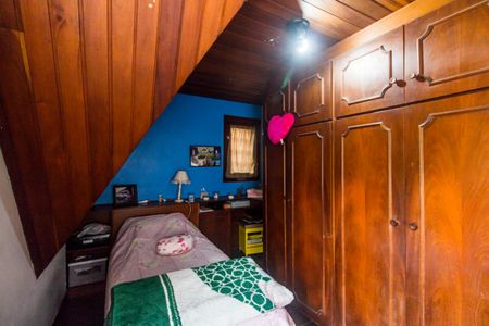 Casa de condomínio à venda com 220m², 3 quartos e 3 vagasQuarto 2