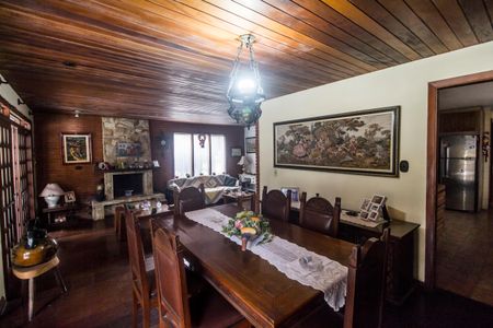 Casa de condomínio à venda com 220m², 3 quartos e 3 vagasSala de Jantar