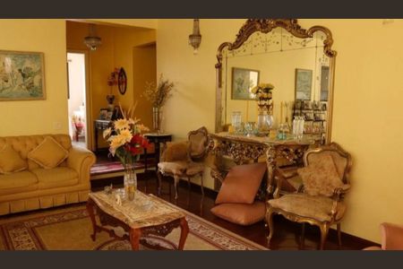 Apartamento à venda com 182m², 4 quartos e 3 vagas