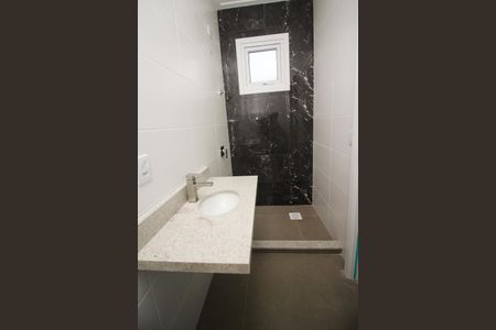 Casa de condomínio à venda com 96m², 3 quartos e 2 vagas Casa de condomínio à venda com 96m², 3 quartos e 2 vagasBanheiro da Suíte