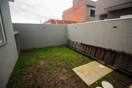 Casa de condomínio à venda com 96m², 3 quartos e 2 vagas Casa de condomínio à venda com 96m², 3 quartos e 2 vagasQuintal