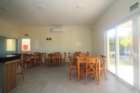 Casa de condomínio à venda com 96m², 3 quartos e 2 vagas Casa de condomínio à venda com 96m², 3 quartos e 2 vagasÁrea comum - Salão de festas