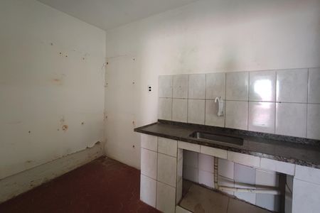 Casa à venda com 262m², 2 quartos e 2 vagasCozinha