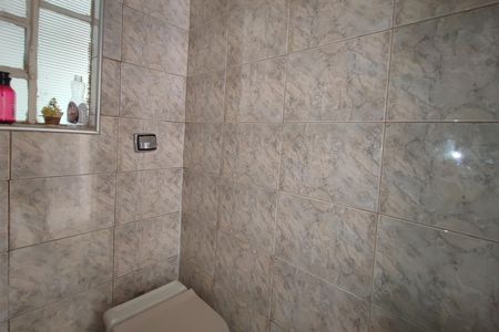 Casa à venda com 262m², 2 quartos e 2 vagasBanheiro